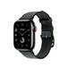 Noir 黑色 (黑色) 配 Denim 丹寧色 (藍色) Toile H Single Tour 錶帶，展示 Apple Watch 錶面和數碼錶冠。