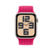 桑莓色編織單圈手環的正面，並展示 Apple Watch 錶面及數碼錶冠