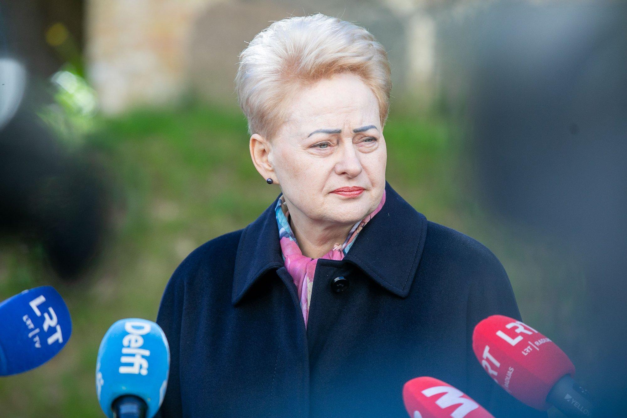 Balsą rinkimuose atidavusi Grybauskaitė pasakė, kaip pasirinko, išskyrė pagrindinius darbus