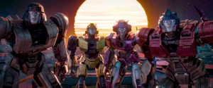 TRANSFORMERS ONE, from left: D-16 (voice: Brian Tyree Henry), B-127 (voice: Keegan-Michael Key), Elita-1 (voice: Scarlett Johansson), Orion Pax (voice: Chris Hemsworth), 2024. © Paramount Pictures / courtesy Everett Collection