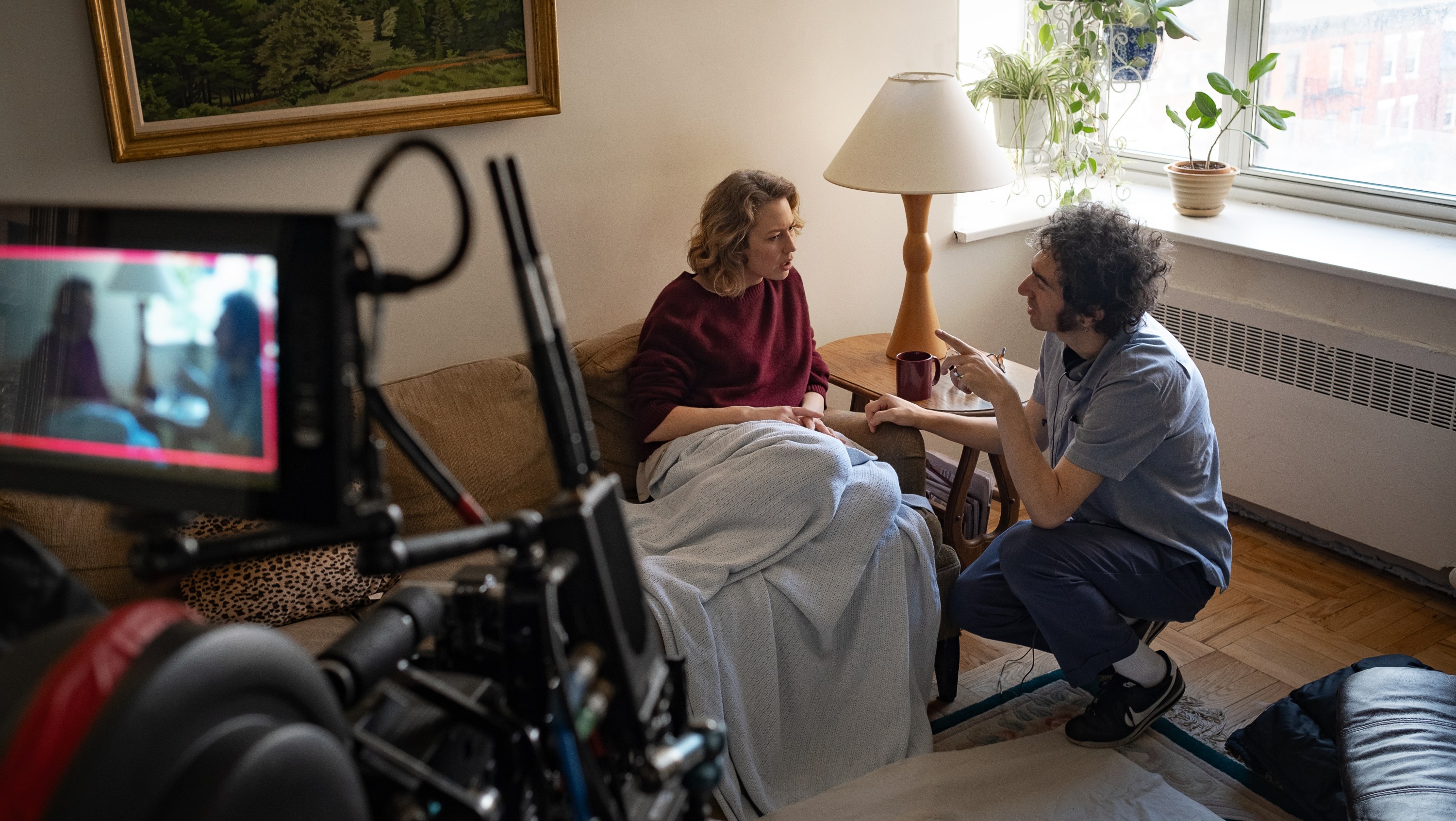 His Three Daughters. (L-R) Carrie Coon as Katie and Director Azazel Jacobs on the set of His Three Daughters. Cr. Sam Levy/Netflix © 2024.