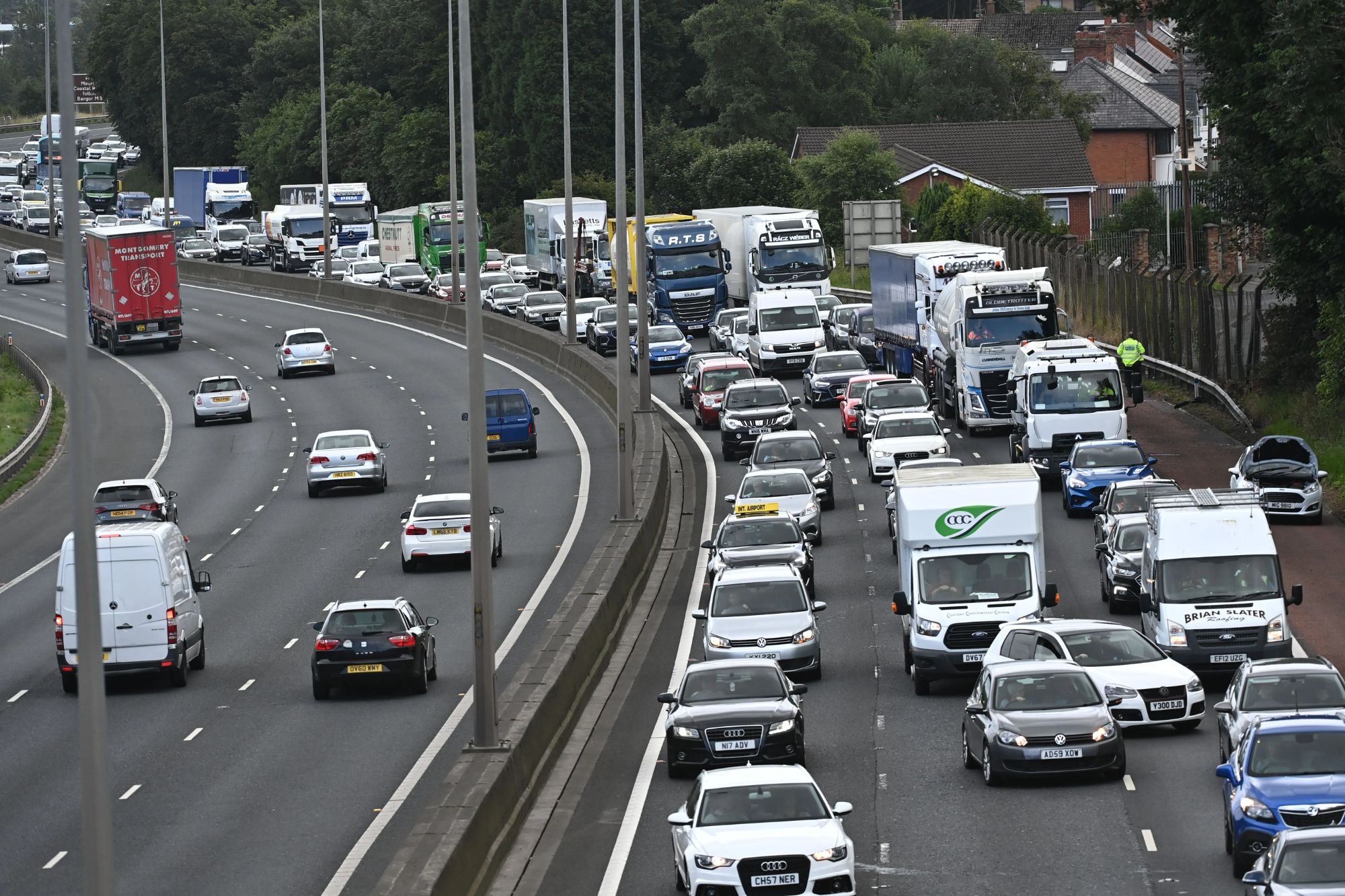 Drivers warned over travel chaos as major motorway set to close until next week
