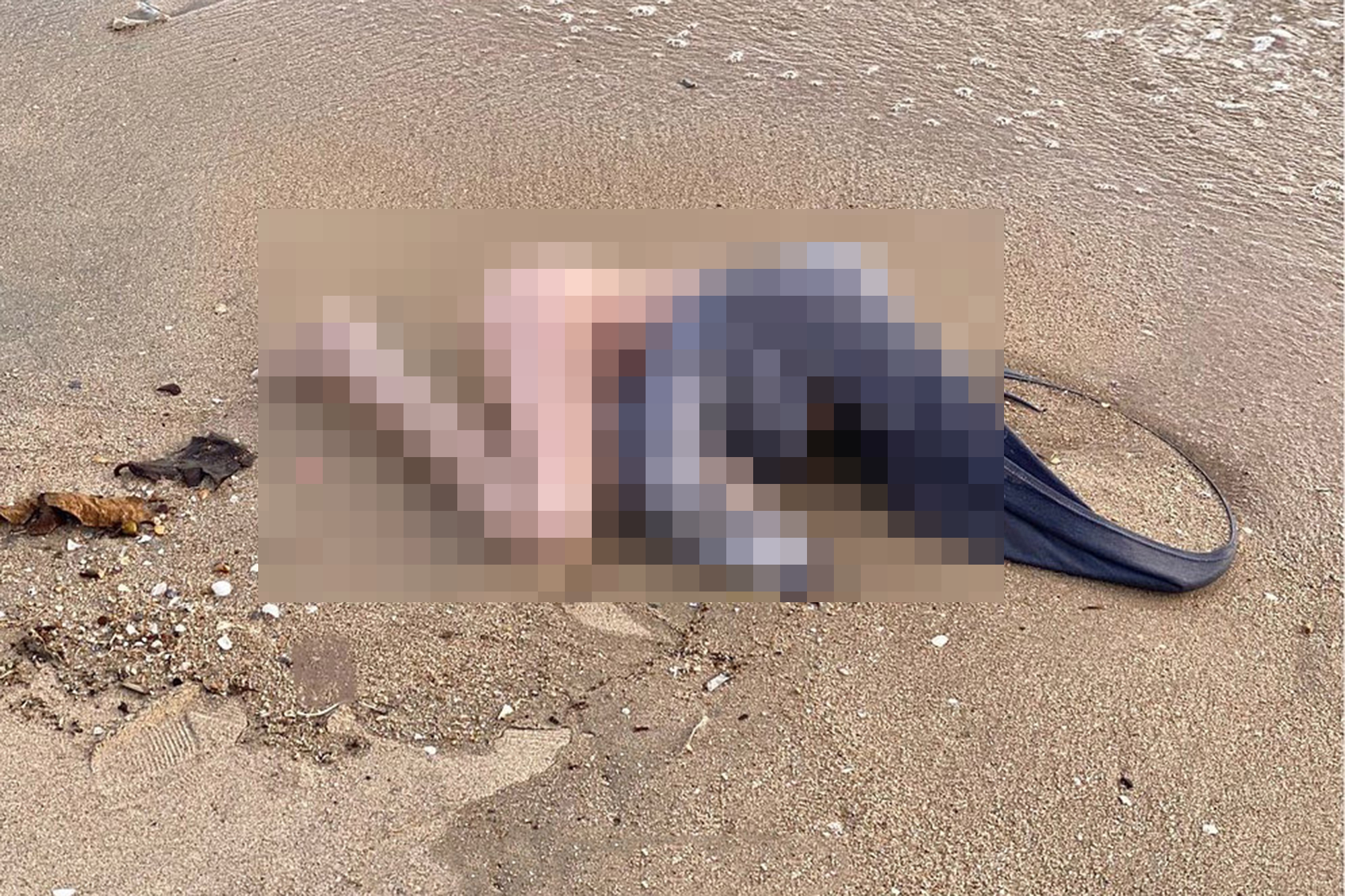 Thai police were flabbergasted after discovering that a "dead body" on a beach was actually a discarded sex doll.