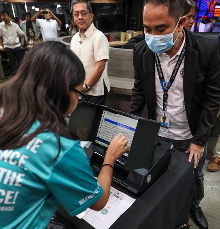 AT A GLANCE: Key features of Philippines’ new voting machines