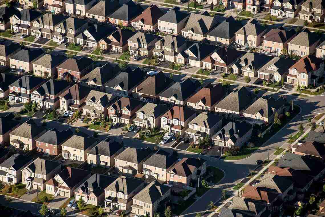 October 2, 2017 - Toronto, Canada - An aerial view of suburban homes in the GTA. (Credit Image: James MacDonald)  