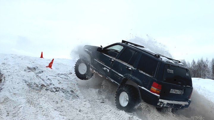 Мощность не всегда ХОРОШО. Jeep Grand Cherokee быстрый, мощн...