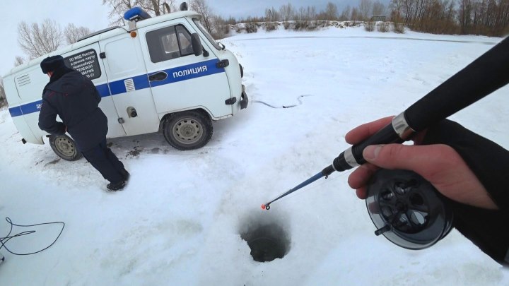 ЗАКИНУЛ УДОЧКУ...ПРИЕХАЛА РЫБОХРАНА! Покормил карася. Рыбалк...