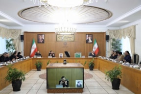 İran'da adaylığını ilk açıklayan Pezeşkiyan oldu