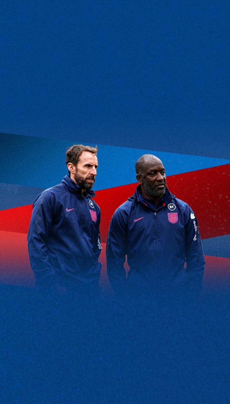 Gareth Southgate and Chris Powell during a training session