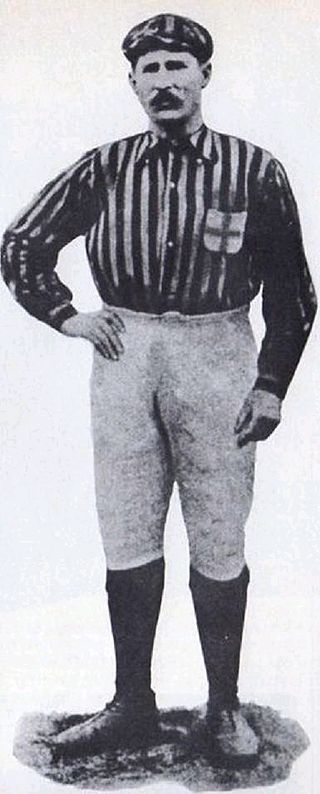 Черно-белая фотография Герберта Килпина, первого капитана 