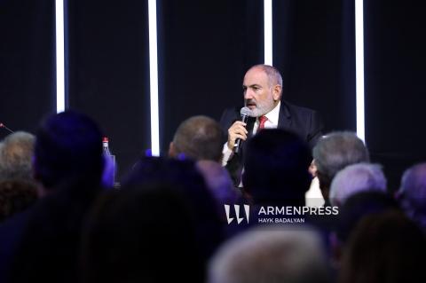 Pashinyan: c'est le traité de paix qui devrait résoudre le problème des prisonniers détenus en Azerbaïdjan