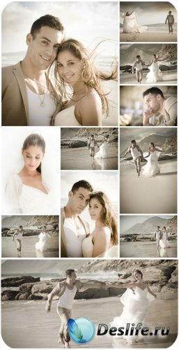       / Bride and groom at the seaside - Stock photo