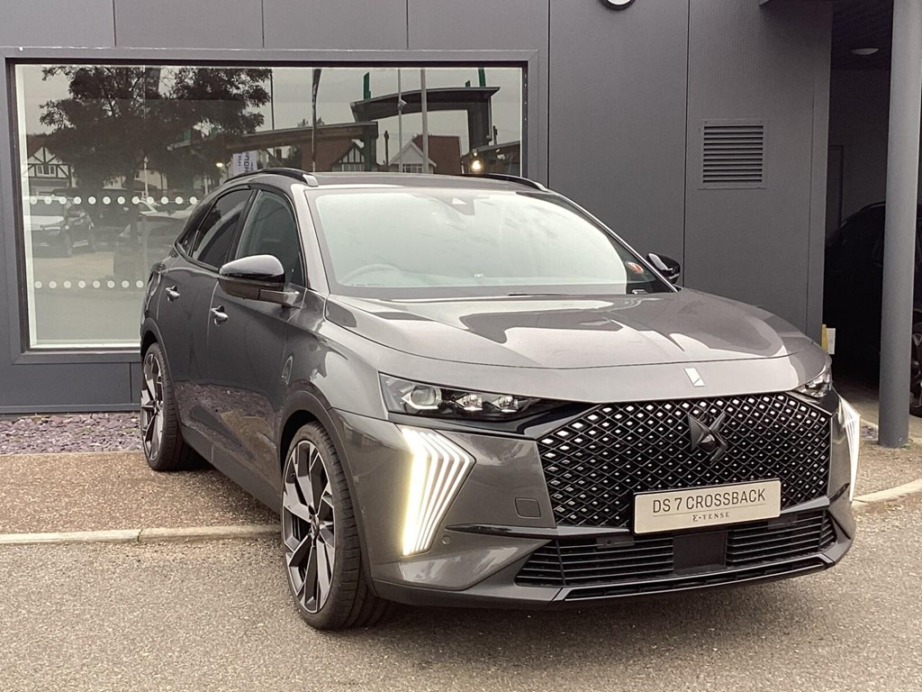 DS DS 7 Crossback 1.6 E-TENSE 4X4 360 La Premiere - Image 1