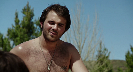 Hutch Dano - Zombeavers - Z filmu