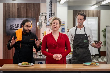 Rodrigo Fernandez-Stoll, Nicole Underhay, Steven McCarthy - Hudson & Rex - Finger Foodie - Z filmu