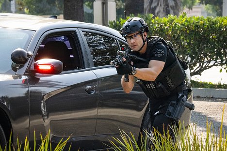 Alex Russell - S.W.A.T. - Fracture - De la película