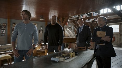 Eric Christian Olsen, LL Cool J, Gerald McRaney, JD Cullum - Námořní vyšetřovací služba L. A. - Sešívači těl - Z filmu