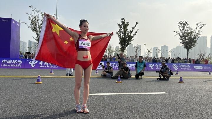 Won the Gold and Silver Medals for Both Men and Women in the 20km Race! Chinese Track and Field Team Gets off to a Good Start