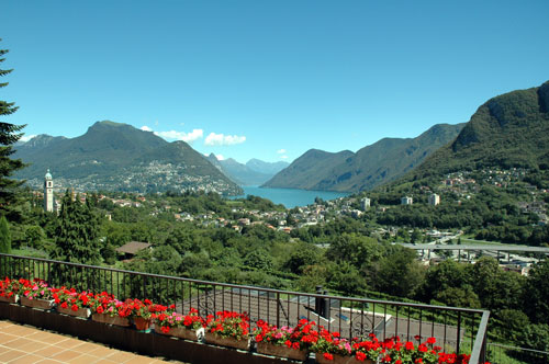 lugano_view_flowers (500x332, 52Kb)