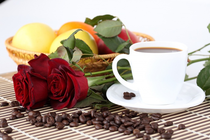 3779070_Stilllife_Roses_Coffee_436788_1_ (700x466, 94Kb)