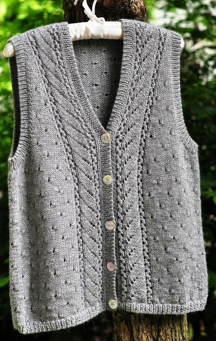 grey_vest1 (443x700, 344Kb)