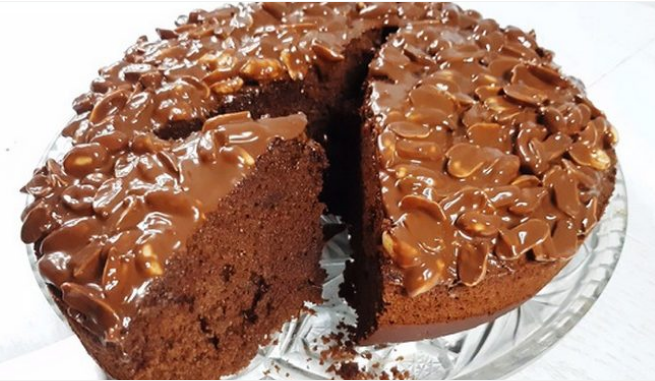 шоколадный пирог с глазурью и арахисом (655x381, 663Kb)