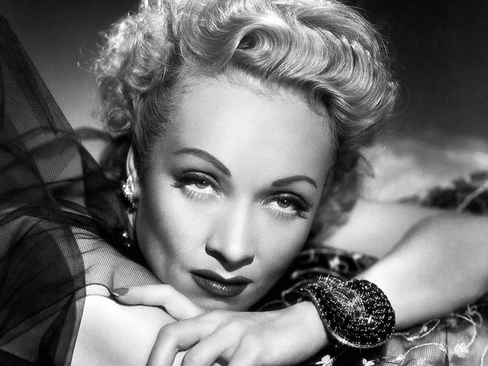 kinopoisk.ru-Marlene-Dietrich-1639346-w-800 (700x525, 131Kb)