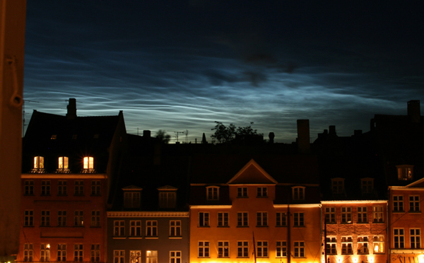 20090718180004_2009-06-24 nyhavn summer night (600x372, 184Kb)