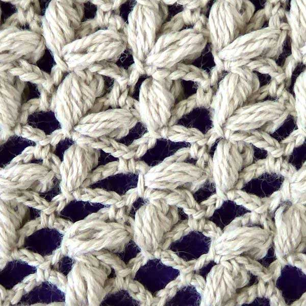 azhurnyj-uzor-pyshnye-stolbiki-na-setke-openwork-pattern-puff-stitches-on-the-grid1 (600x600, 336Kb)