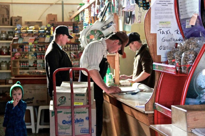 argentina-menonites-store-2015-6-4-940x626 (700x465, 371Kb)