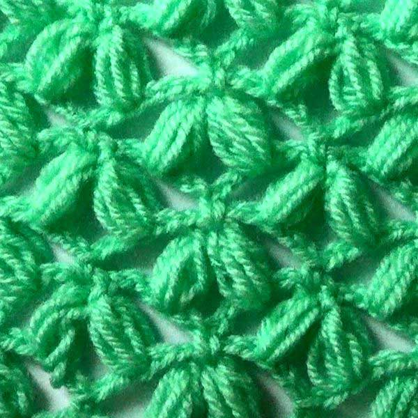 azhurnyj-setchatyj-uzor-s-pyshnymi-stolbikami-openwork-pattern-with-puff-stitches1 (600x600, 380Kb)