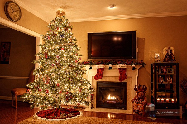 light-christmas-tree-1 (600x398, 324Kb)