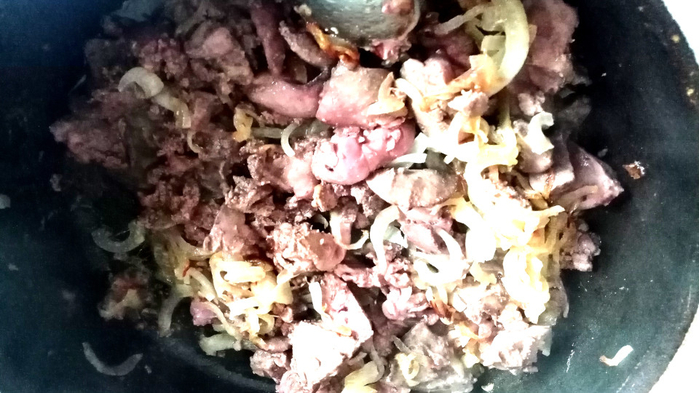 fry the liver with onions1 (700x393, 322Kb)