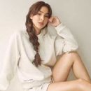 Julia Barretto - Mega Entertainment Magazine Pictorial [Philippines] (November 2020) - 313 x 383