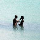 Laura Harrier – With her boyfriend Sam Jarou in the lake Lago specchio di Venere - 454 x 301