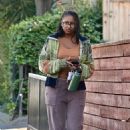 Sasha Obama – Seen as she visits a friend’s house in Los Feliz - 454 x 681