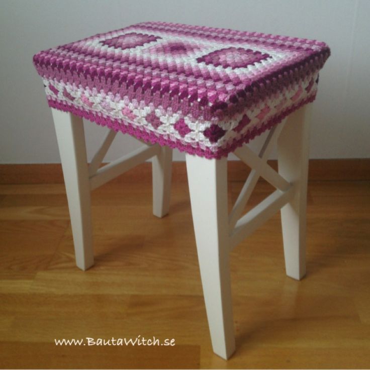 DIY - Crochet stool cover of granny squares