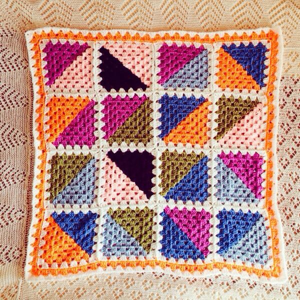 Double triangle granny square tutorial