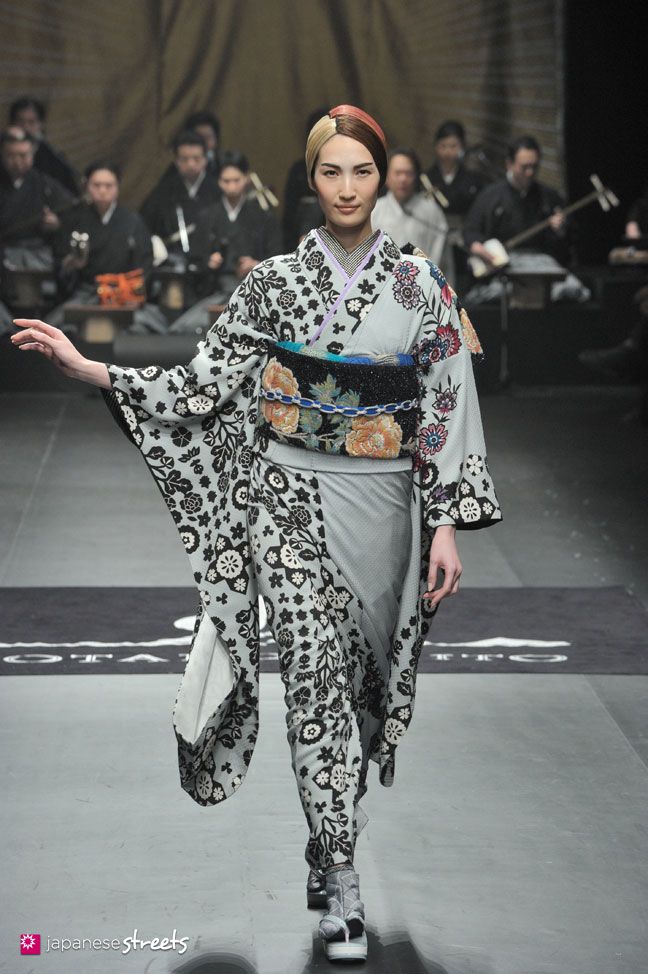 FASHION JAPAN: JOTARO SAITO A/W 2014 (Japan Fashion Week)