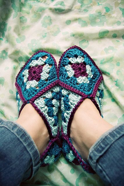 granny square slippers