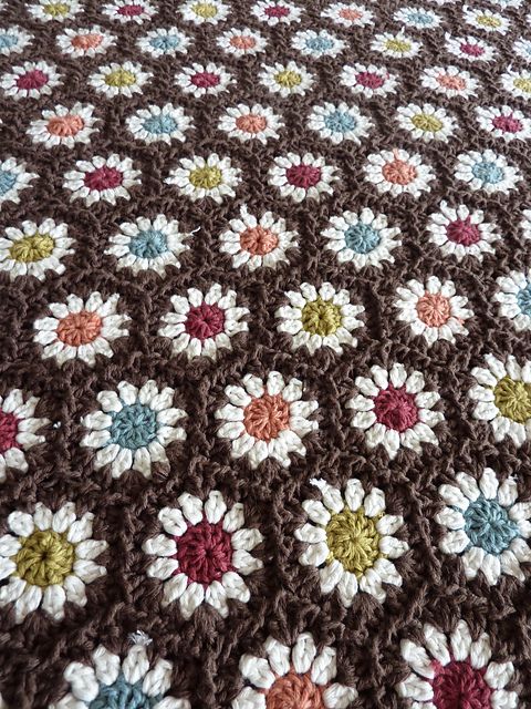 Ravelry: eralston's Hexagon blanket  ✿Teresa Restegui http://www.pinterest.com/teretegui/✿