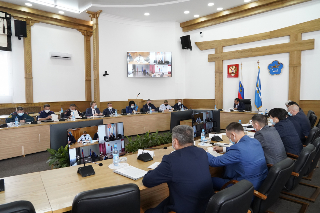 Совместное заседание антитеррористической комиссии и оперативного штаба проведено в Республике Тыва