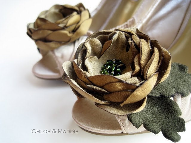 SIENNA flower shoe clips