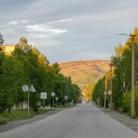 Дорога, упирающаяся в гору. :: Александр Иванов