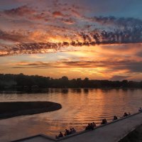 Вечерняя прохлада победила зной... :: Людмила Зайцева