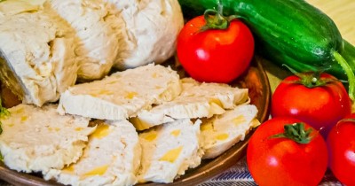 Колбаса домашняя куриная с сыром