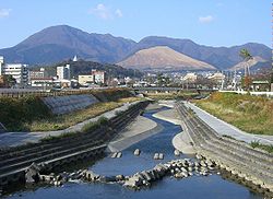 Tsurumi-Garan-Ohira mountain group seen from Beppu.