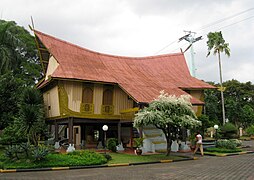 Rumah Melayu di Anjungan Riau