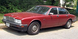 Jaguar XJ6 (XJ40).