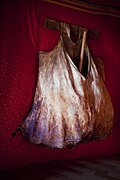 کیف چرمی که برای تخمیر آیراگ به روش سنتی استفاده می‌شود
